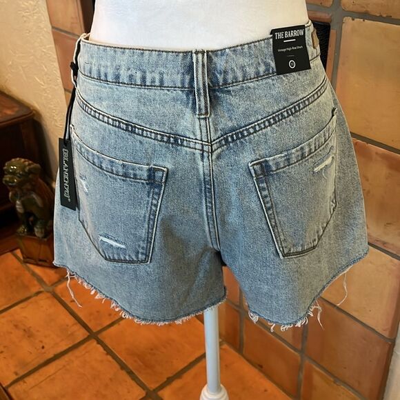 BLANK NYC The Barrow Vintage High Rise Cut Off Jean Shorts, size 30 - Picture 3 of 7